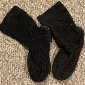 Black knit ugg boots